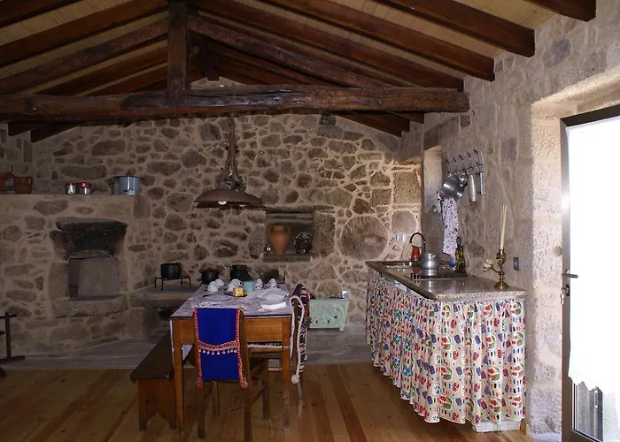 Casa Maria Da Assuncao * Вила-Нова-ди-Сервейра